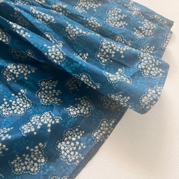 Anna Sui and Uniqlo -  Green and cream long skirt floral patterns - Picture 10 of 15